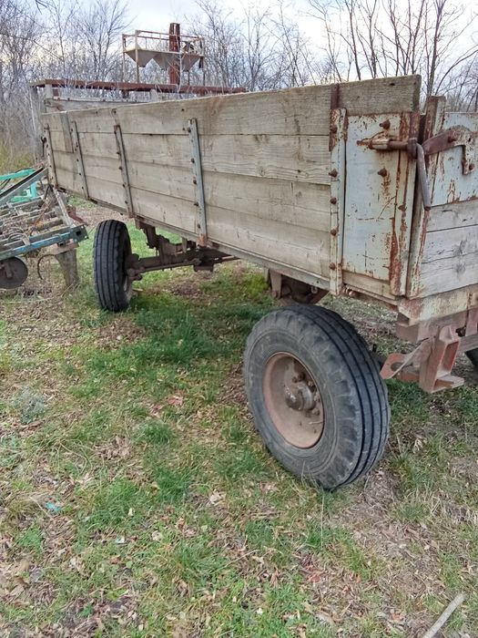 Тракторний прицеп птс