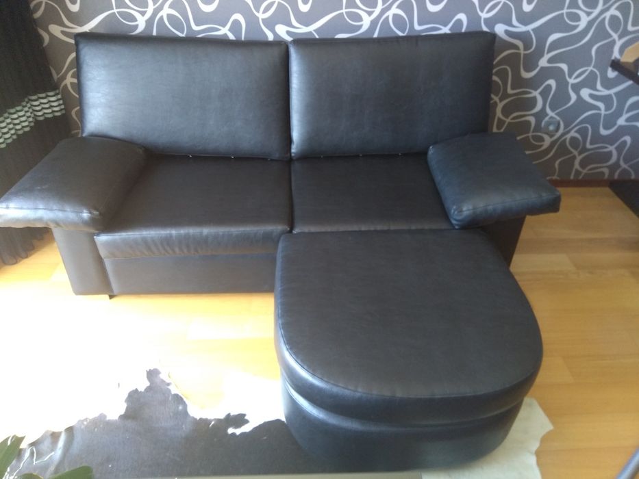 Sofa em pele preto com chaise longie
