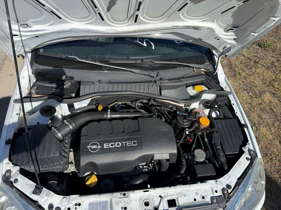 Opel Corsa CDTI Poucos km's
