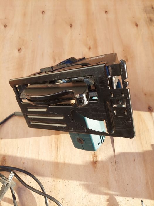 Serra circular black & Decker