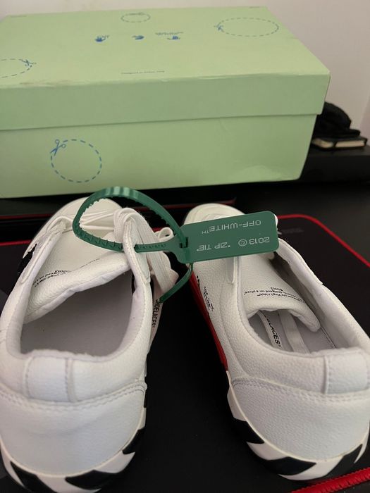 tênis off-white novo nunca usado