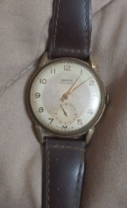 4 relógios vintage