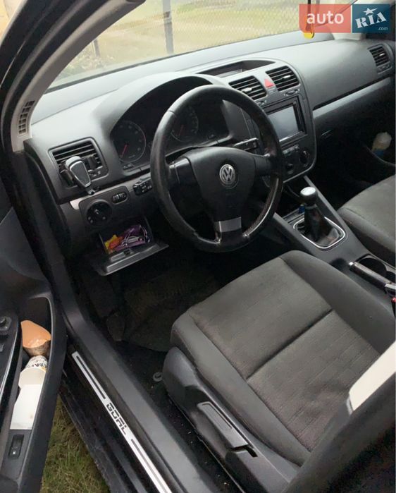 Volkswagen Golf V 1,6 2006 року