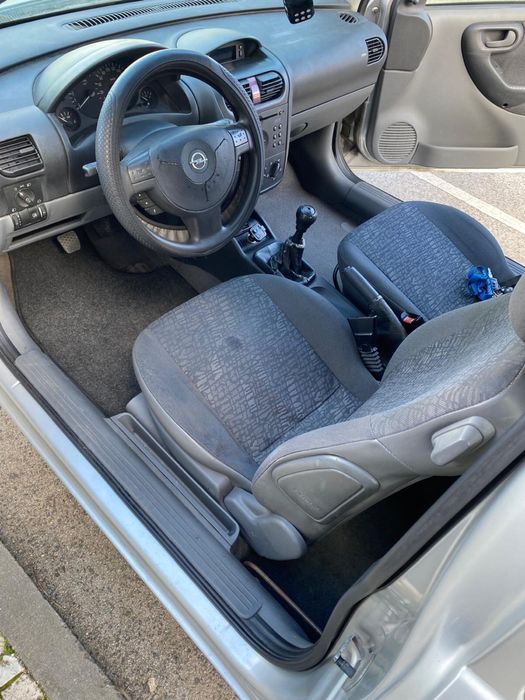 Opel corsa  2001