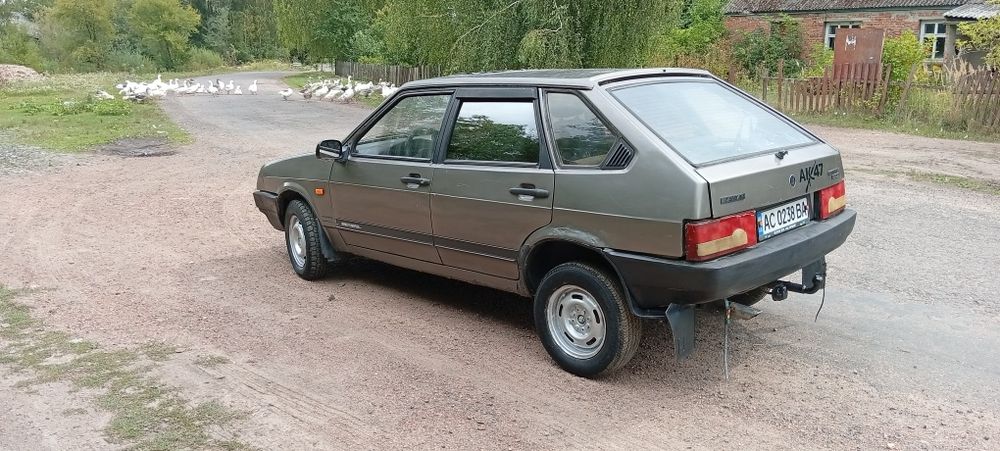 Продам ВАЗ 2109.