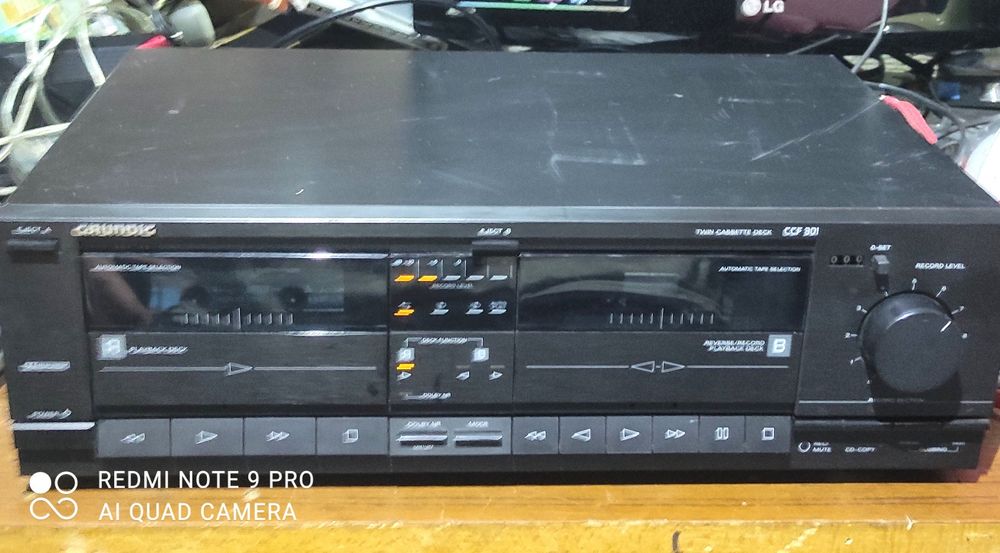 Magnetofon Grundig CCF 301