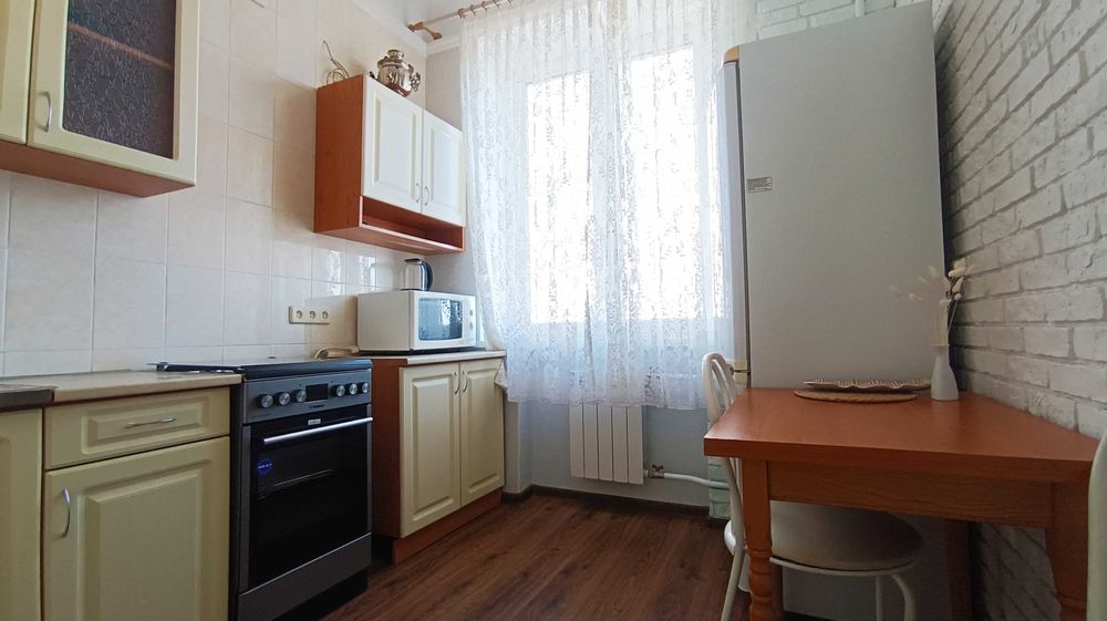 Сдам 2 к.кв. раздельные комнаты, Центр, Героев Харькова, Никольский