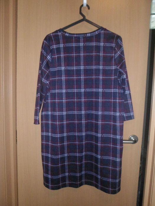 vestido em malha da marca Lefties para mulher