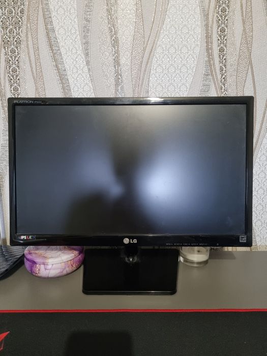 Монітор LG 22 дюйми