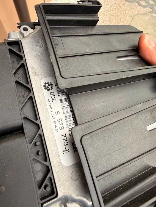 Komputer silnika sterownik DDE BMW F30 330d 8573779