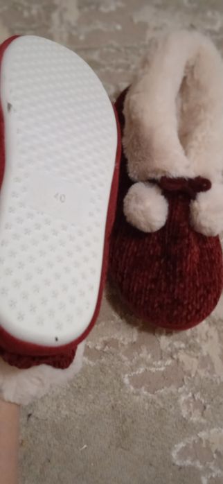 Продам тапки на меху.