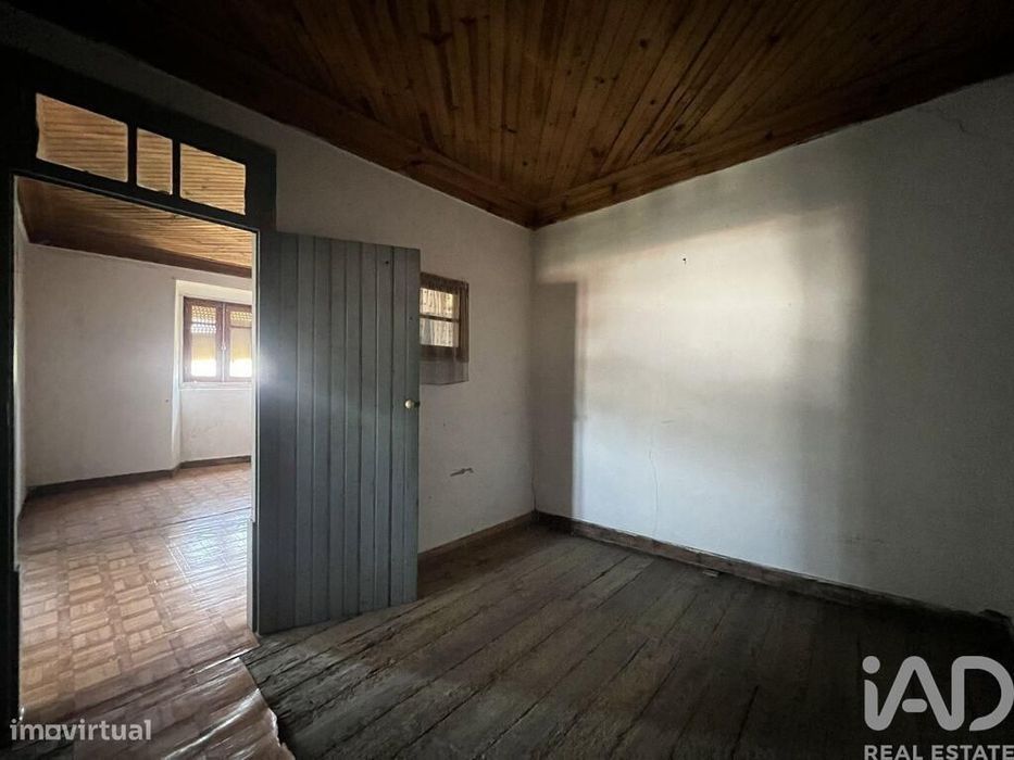 Casa de Campo T2 em São Miguel, Santa Eufémia e Rabaçal de 120 m2