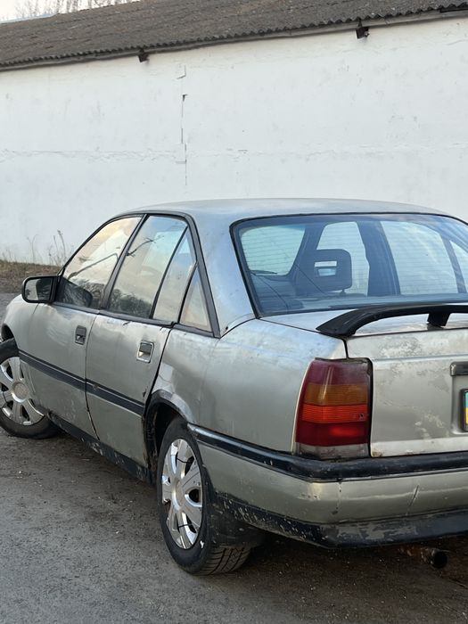Продам Opel Omega A 1,8 Инжектор