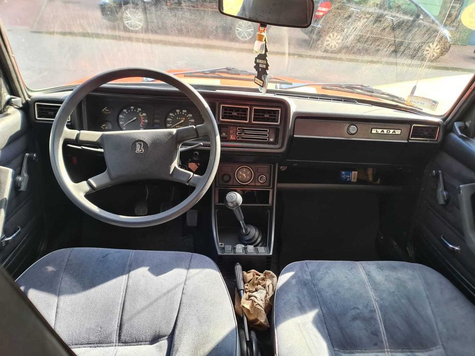 Łada model 2107-rok1988 stan kolekcjonerski