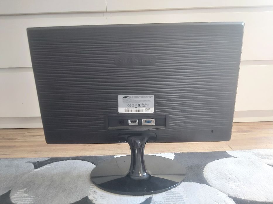 Monitor samsung 60hz 22 cale
