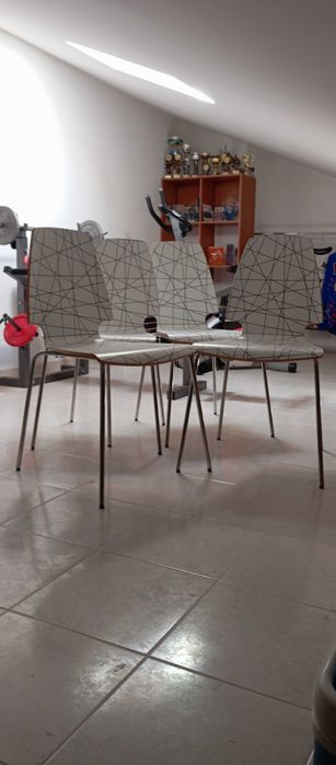 4 cadeiras como novas