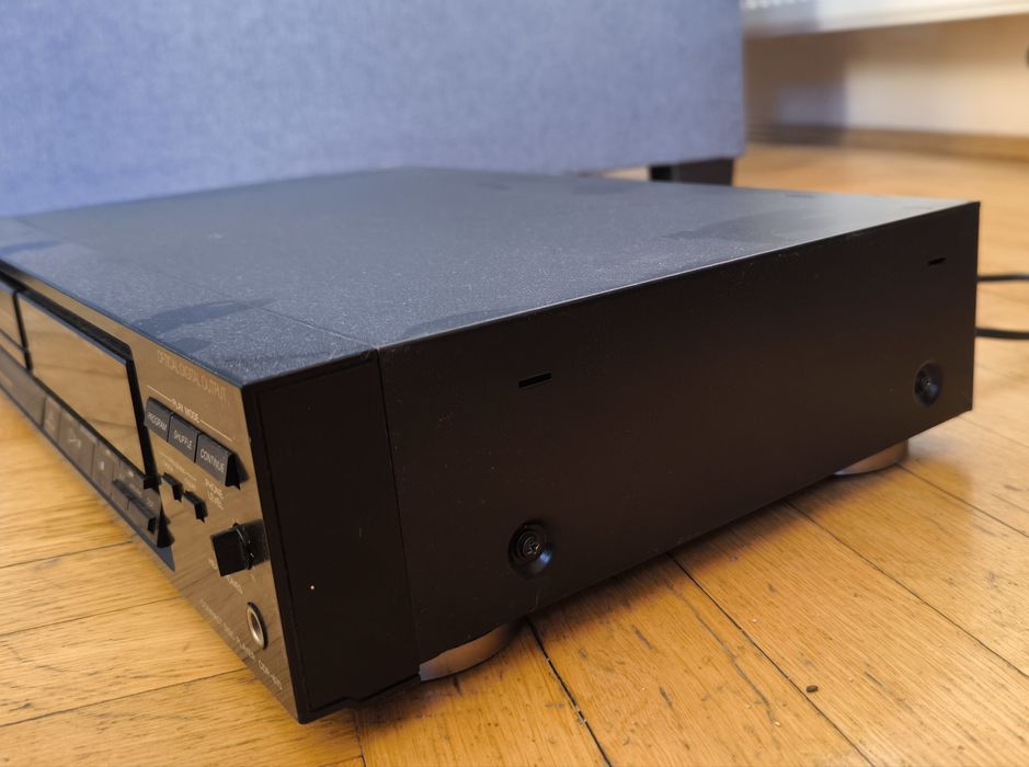 Odtwarzacz CD Sony CDP-670