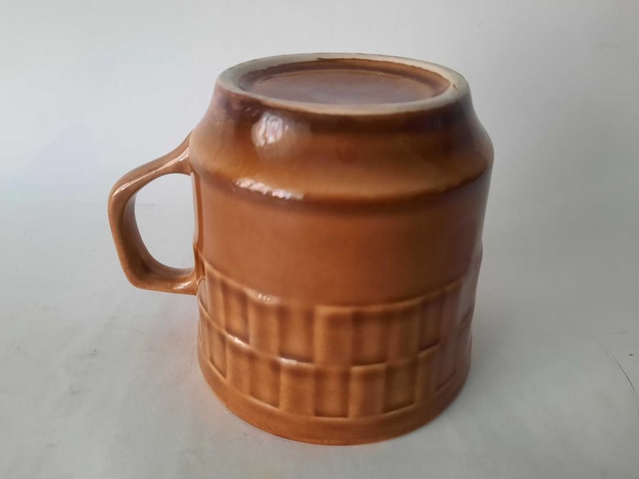 kubek z uchem- porcelit Chodzież- PRL
