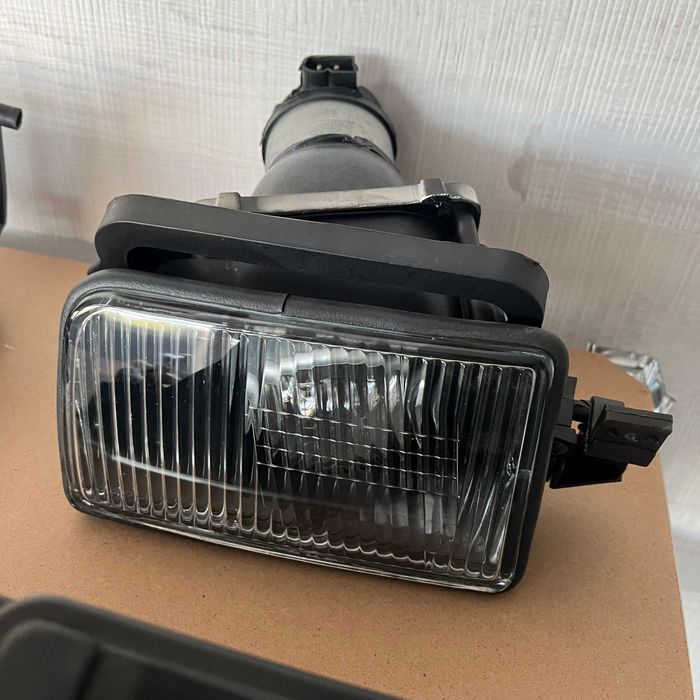 Противотуманки/туманки БМВ BMW E34E36E38E39E46E60E65E70E71E83E84E90F01