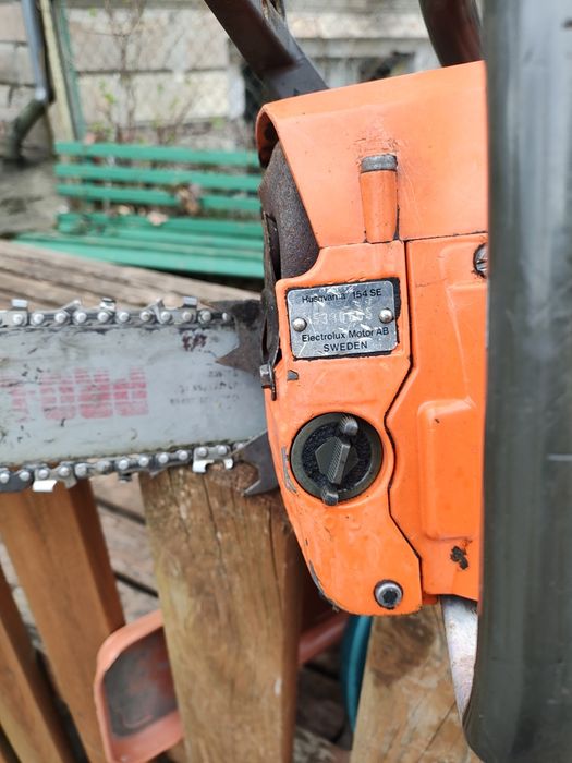 Piły Husqvarna 345,154SE.