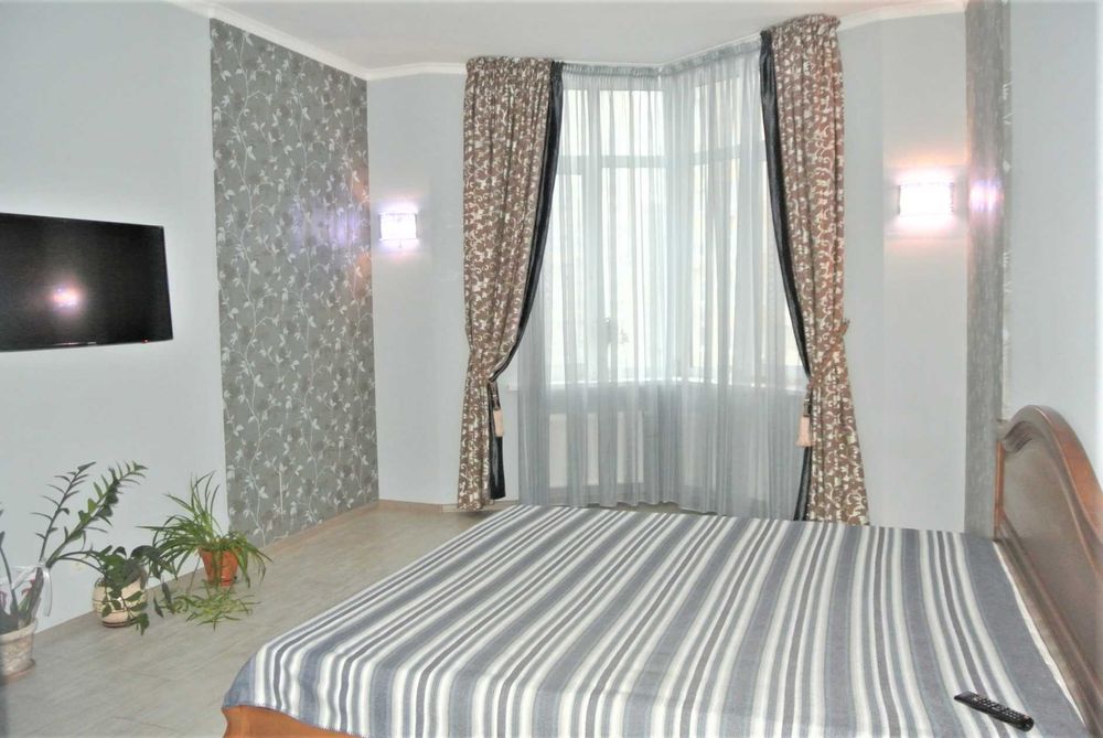 ЖК Радунська 2/18 Троєщина Оренда 1к квартира Парковка Деснянський