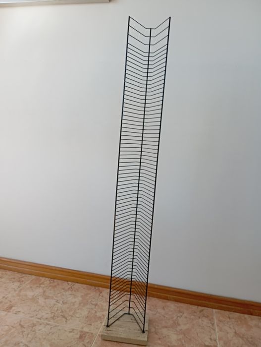 CD Stand64286565482882121