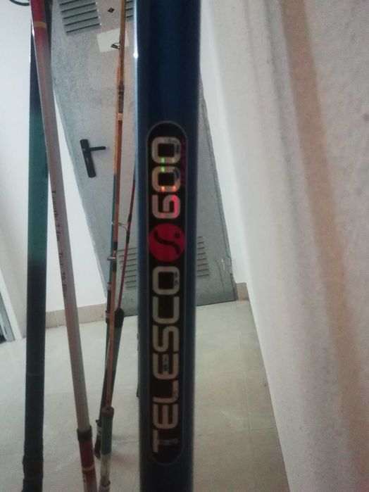 Conjunto de 7 canas de pesca