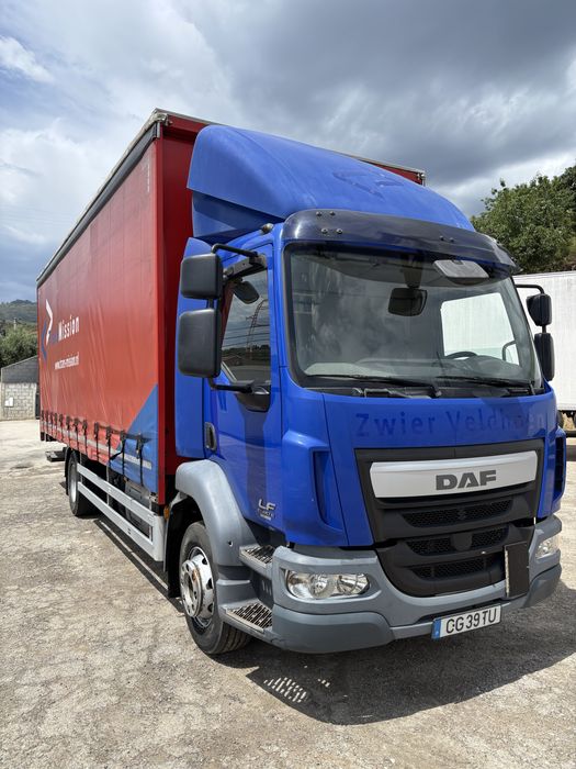 Daf LF cx de cortinas/plataforma retratil