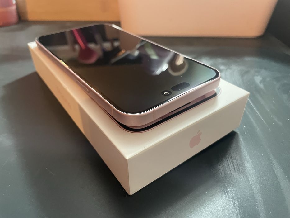 Iphone 15 + plus różowy IDEALNY
