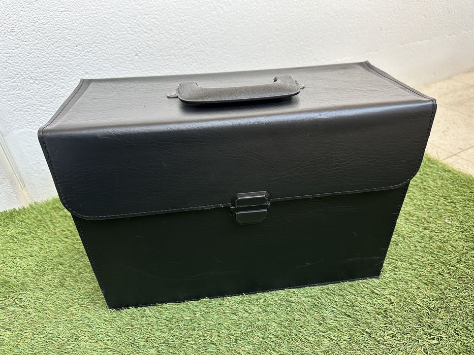 Aspirador em mala, potente 220v para informática