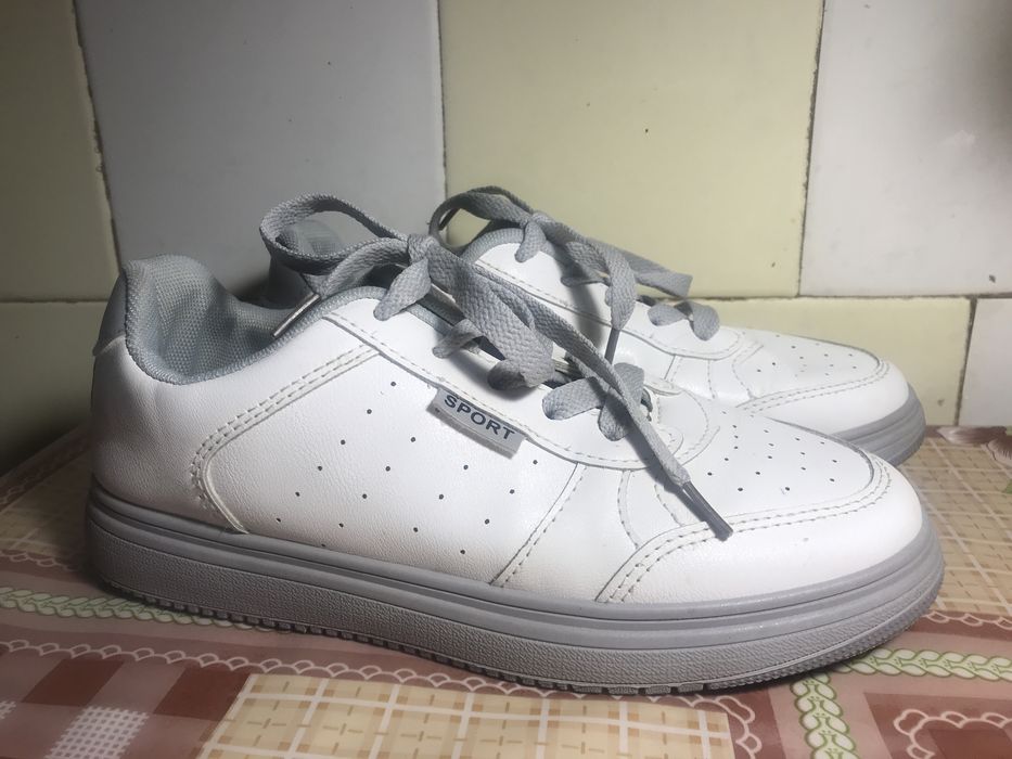 Кеди жіночі