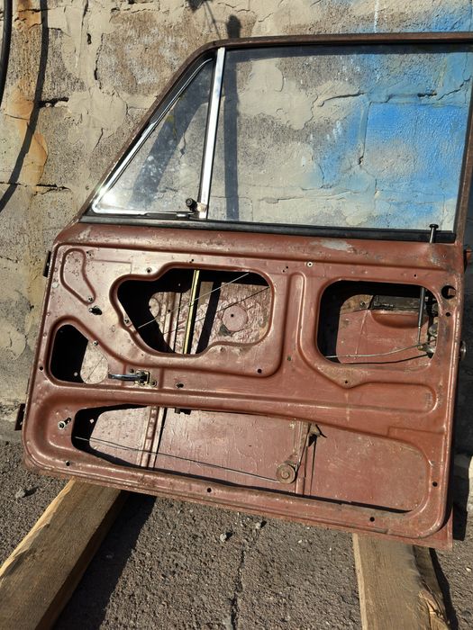 Двері нові ВАЗ 2106  ціна 1200 грн.