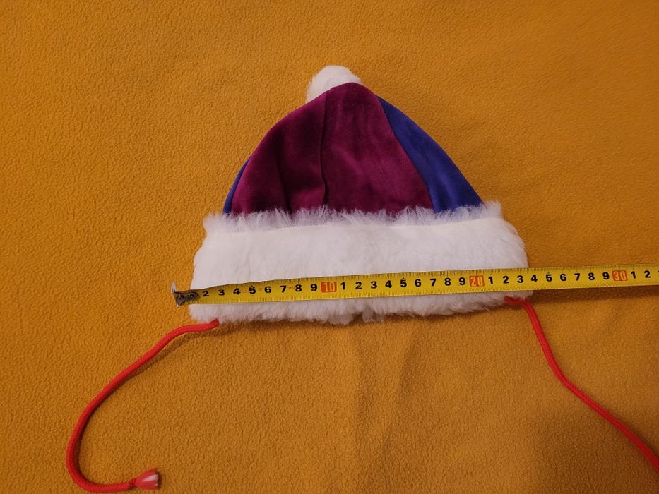Czapeczka świąteczna, nowa, na 0,5-1,5 lata