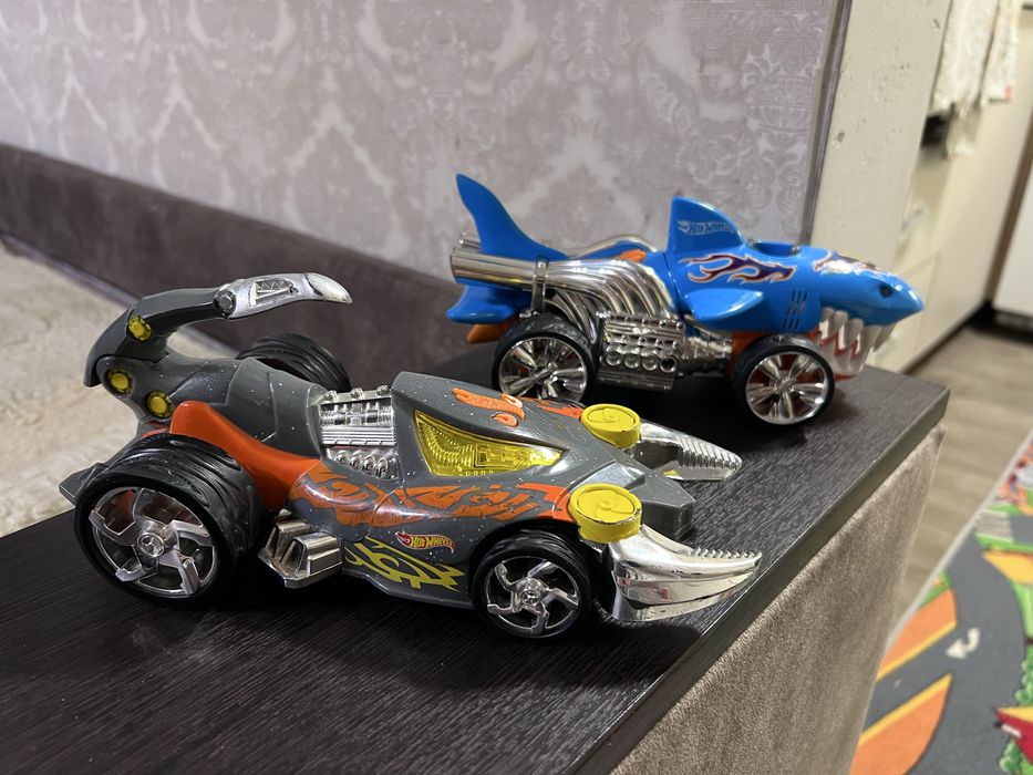 Машинки Hot Wheels Екстримальні перегони