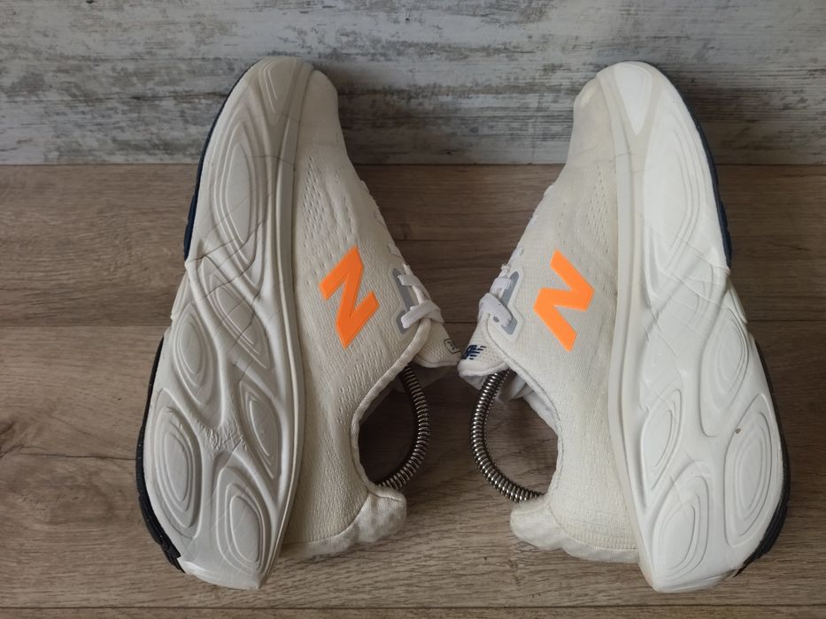 Бігові кросівки New Balance Fresh Foam X More v 5.