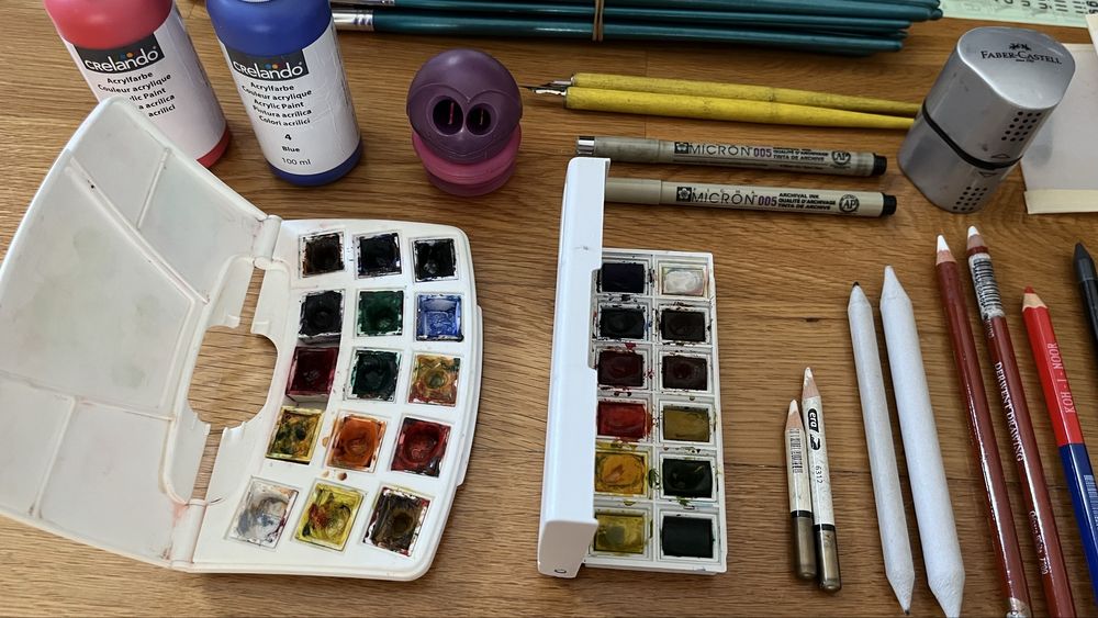 Materiais de artes visuais