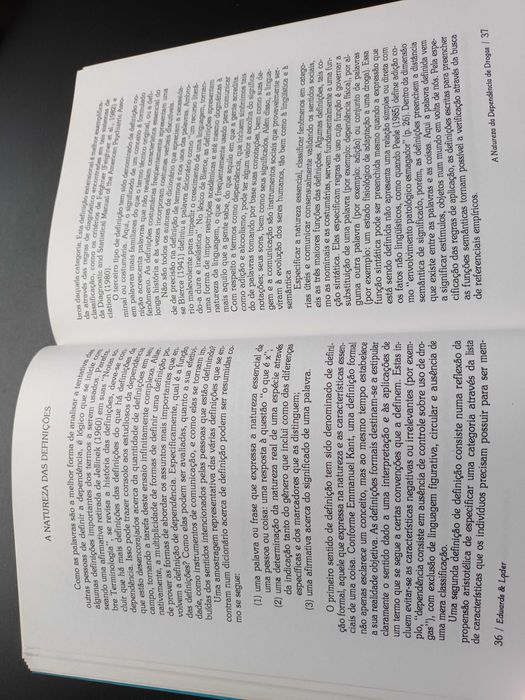"A Natureza da Dependência de Drogas" por Edwards, Lader, et al