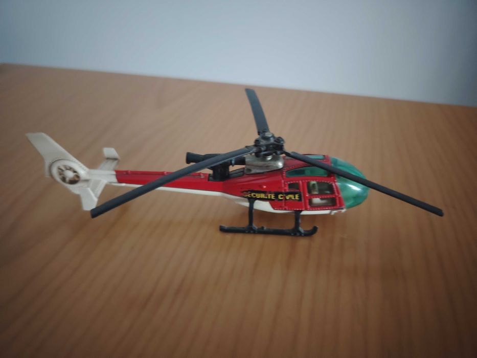 Helicóptero Majorette Gazelle