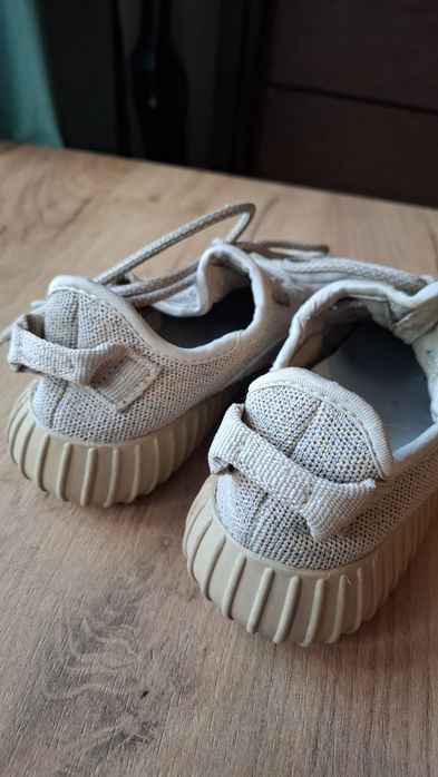 Buty sportowe Adidas Yeezy Boost Oxford Tan 37 boho natural