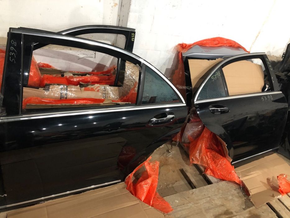 Дверь задняя левая Mercedes W221 Long Разборка