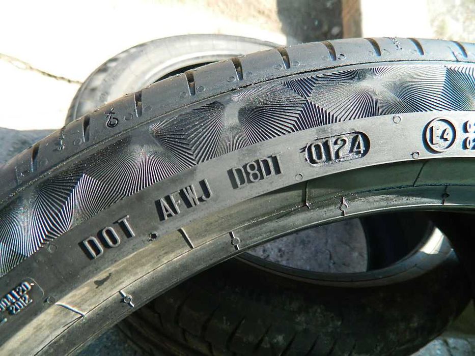 Шина колеса резина R18 215/40 Continental Premium Contact 6 2шт Літо
