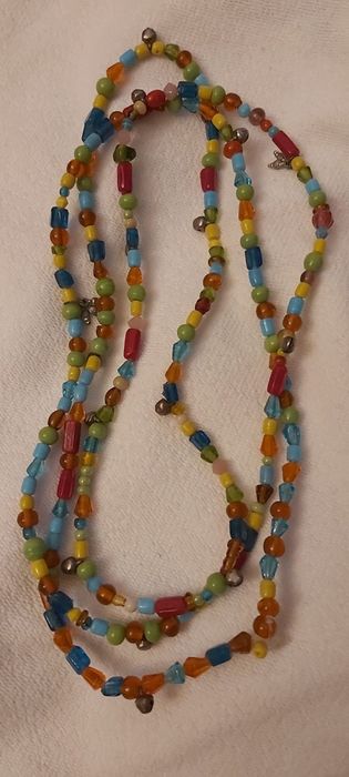 2€ cada colar-8€ -4 colares, oferta do número 5