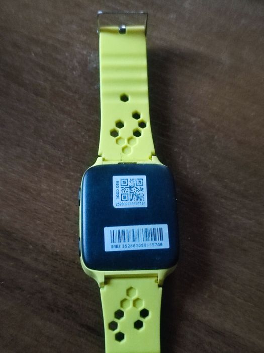 Продам часы под сим карту