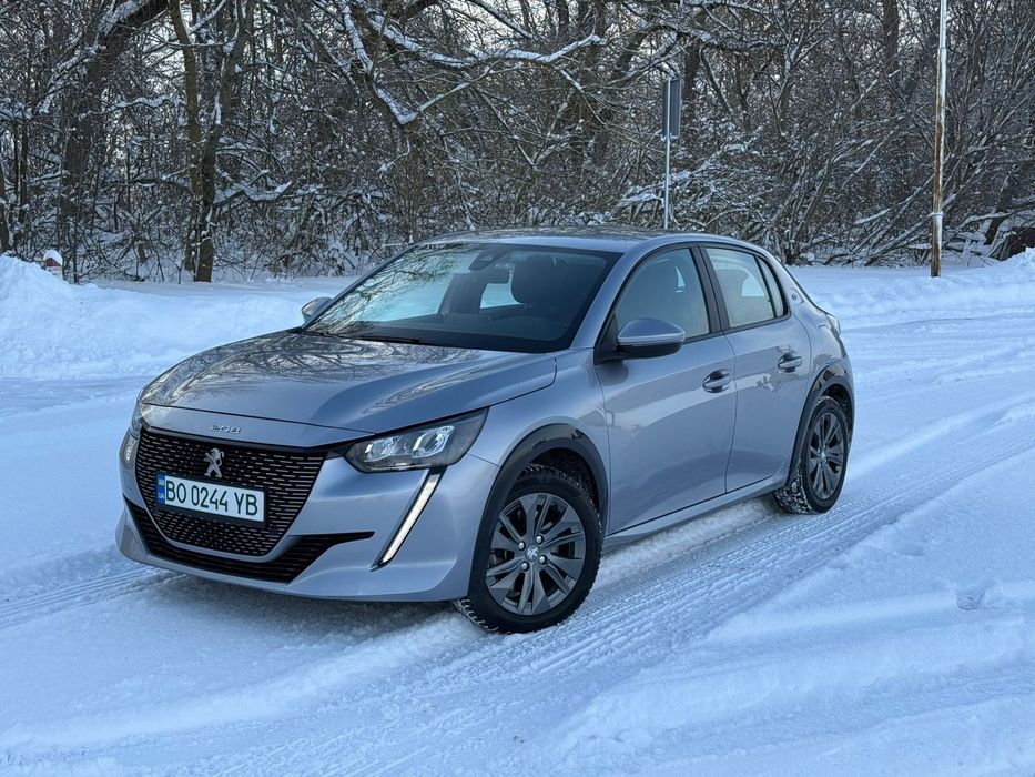 Продам Пежо е-208 50кВт
