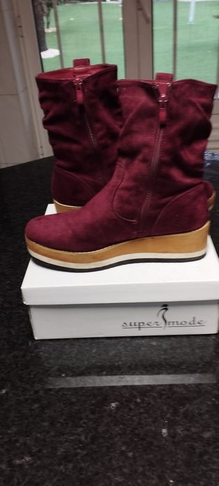 Botins tam. 38 . Dão um excelente andar