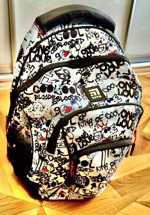 Продам Рюкзак ортопедический Kite Education Peanuts Snoopy