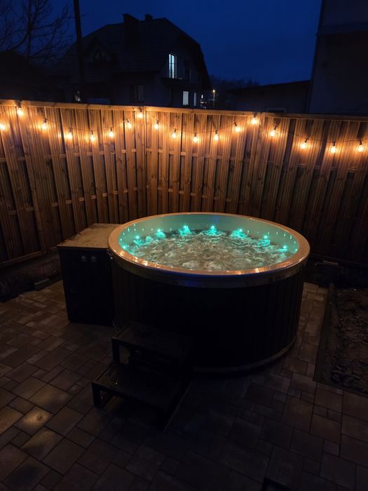 Jacuzzi, sauna, balia – luksusowy domek/apartament w górach, basennoclegi