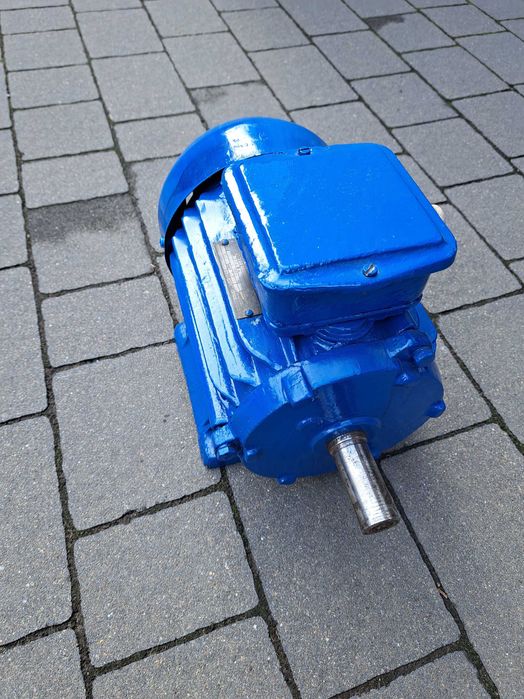 Silnik elektryczny 1,5 kW 900 obr wolnoobrotowy polski