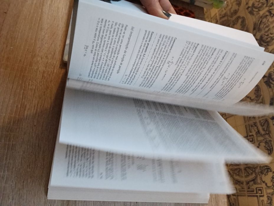 Físico-Química, Volume 1, 2 e 3 - 6ª edição, escrito por Peter Atkins