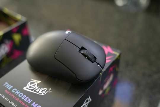 Rato Gaming Pulsar X2v2 Zywoo Edition (Size Medium / Edição Limitada) – Como Novo!